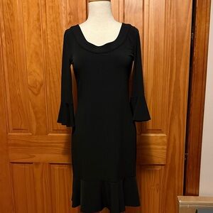 White House/Black Market Elegant Black Women's scoop neck Dress XS